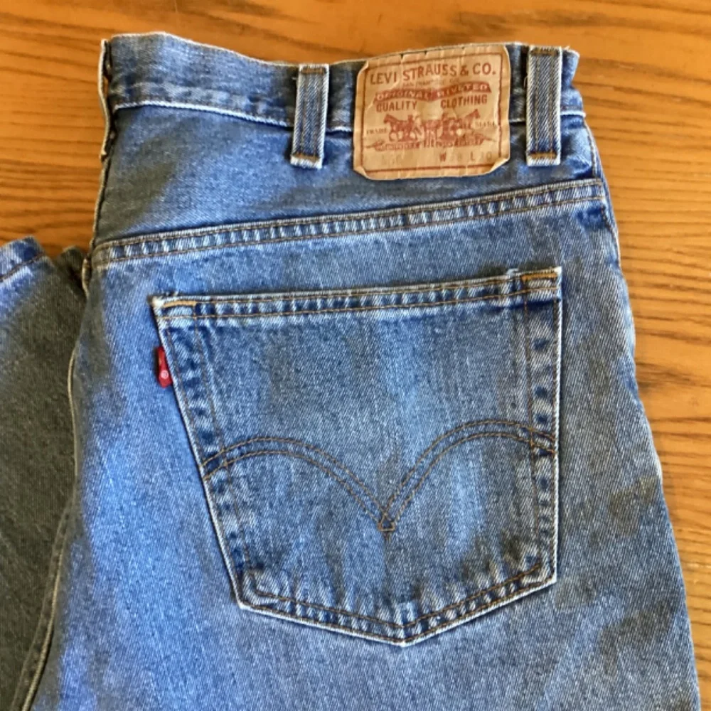 Men’s 560 Levi’s Jeans Size 38/30 - Picture 2 of 5
